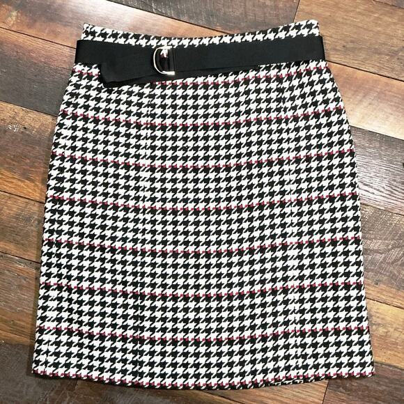 Hugo Boss Vulnona Houndstooth Skirt with Belt NWT Size 12 Black/White/Red - Picture 1 of 9
